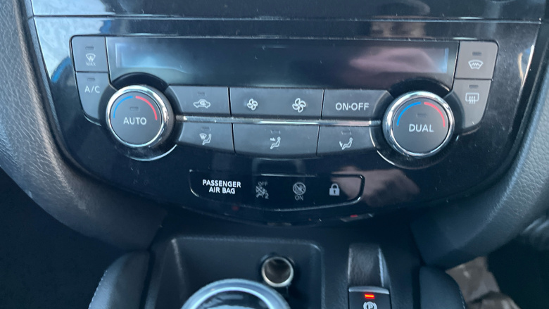 Nissan Qashqai 1.5 dCi 115 Acenta Premium 5dr DCT Diesel Hatchback